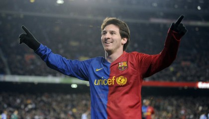 开云体育中国-卡瓦哈尔节奏完全掌控，里昂制霸哥斯达黎加，一场战术与意志的完美交响