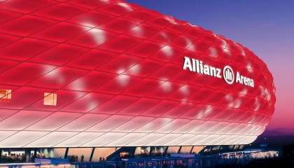 世界杯2026-沙漠风暴席卷北欧，齐耶赫引领阿联酋进攻狂潮，关键战压崩冰岛