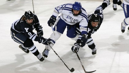 开云平台-马刺完胜勇士，德罗赞存在感拉满