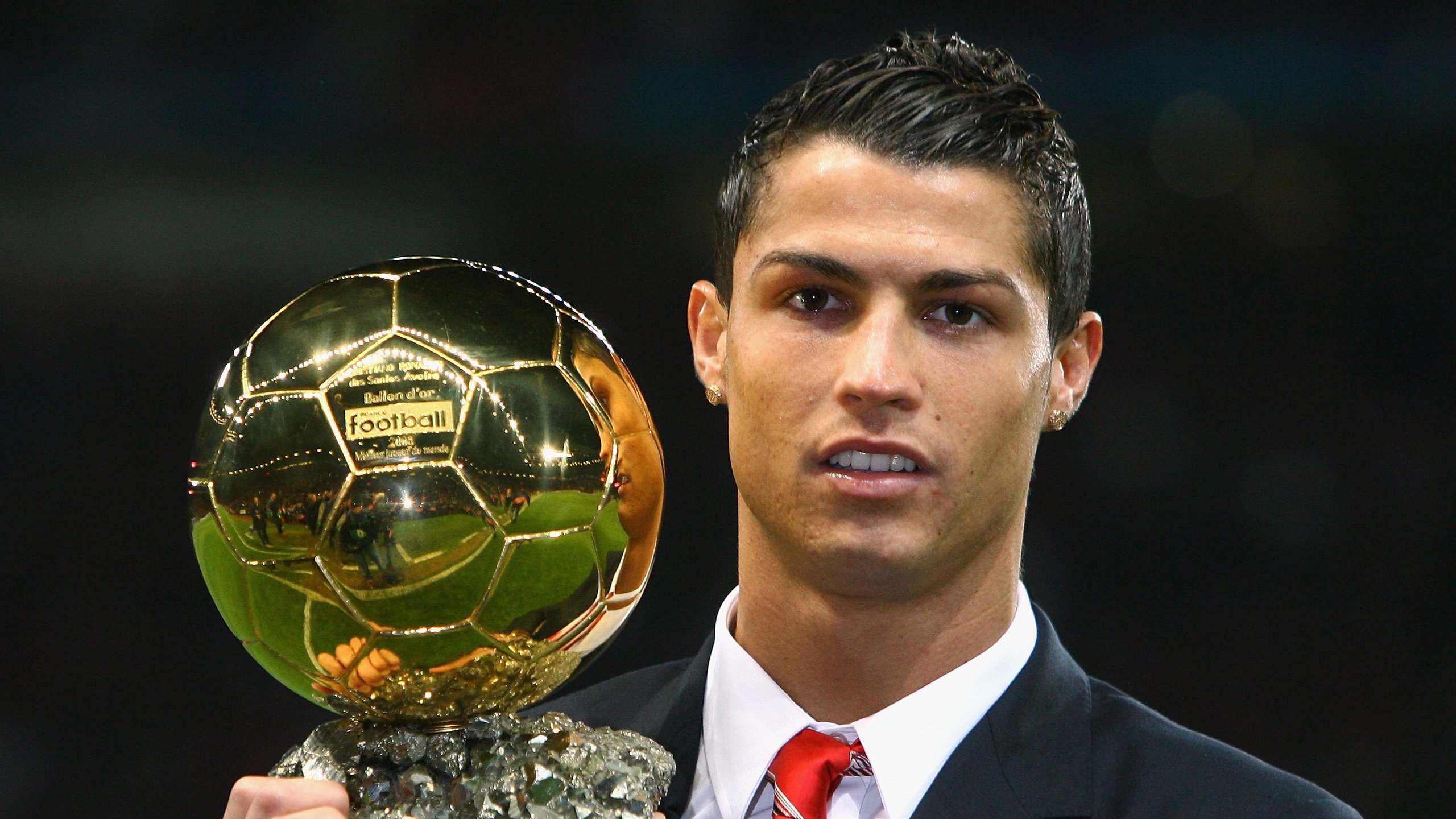 欧冠半决赛焦点战，比利时红魔强势拿下多特蒙德，战术革命颠覆德甲豪门