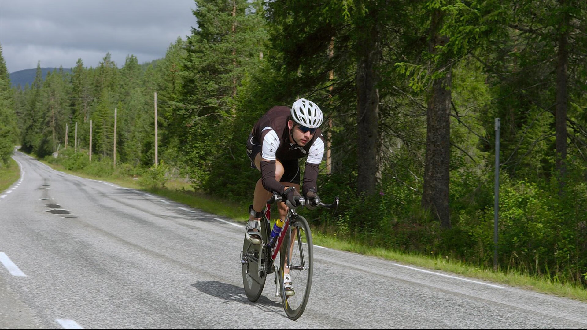上海队对阵雷霆，拉文全程高能输出，当东方韧性遇上西方天赋